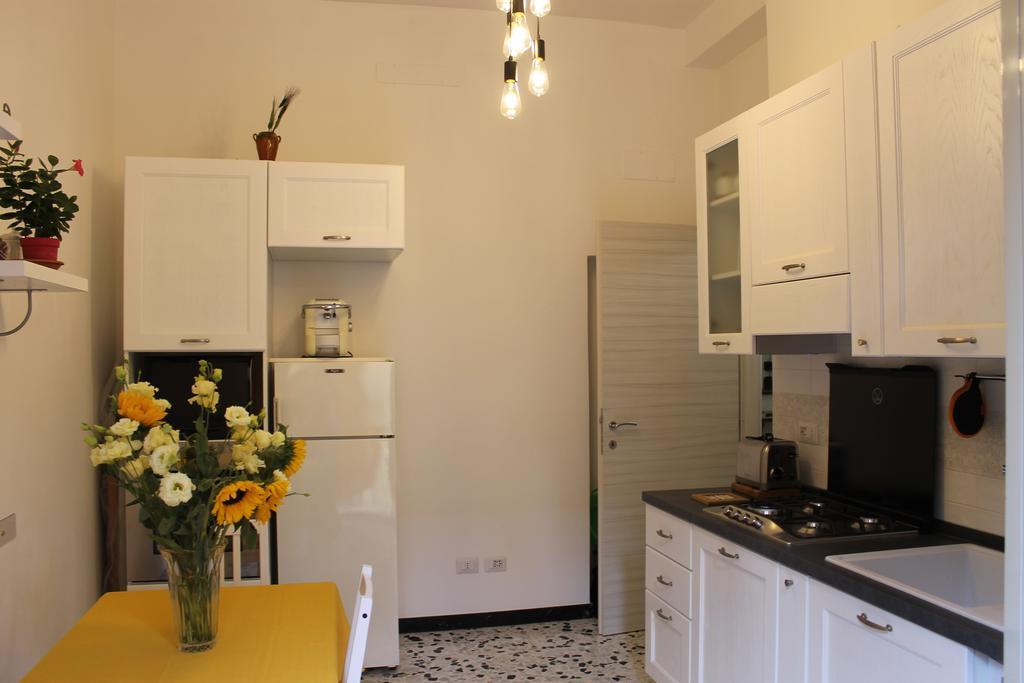 Termini Station Apartment Ai Due Cortili Presso Le Mura Aureliane Roma Exterior foto
